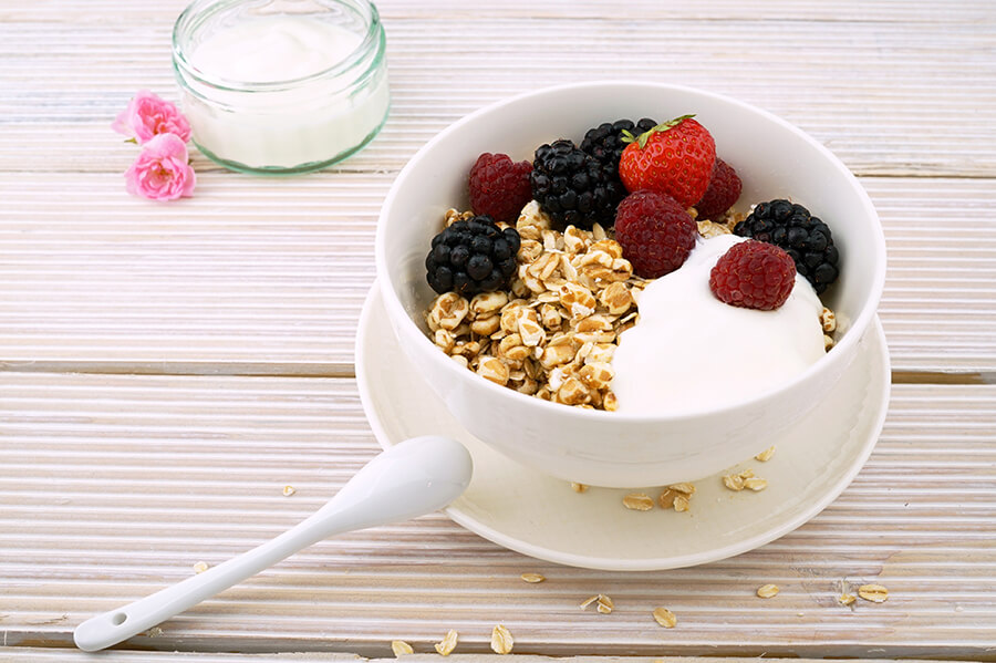 Berries whith granola and yogurt Berries whith granola and yogurt